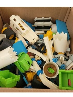 VTG 1980s Fisher Price Construx Mixed Random Piece Lot 350+ Pieces